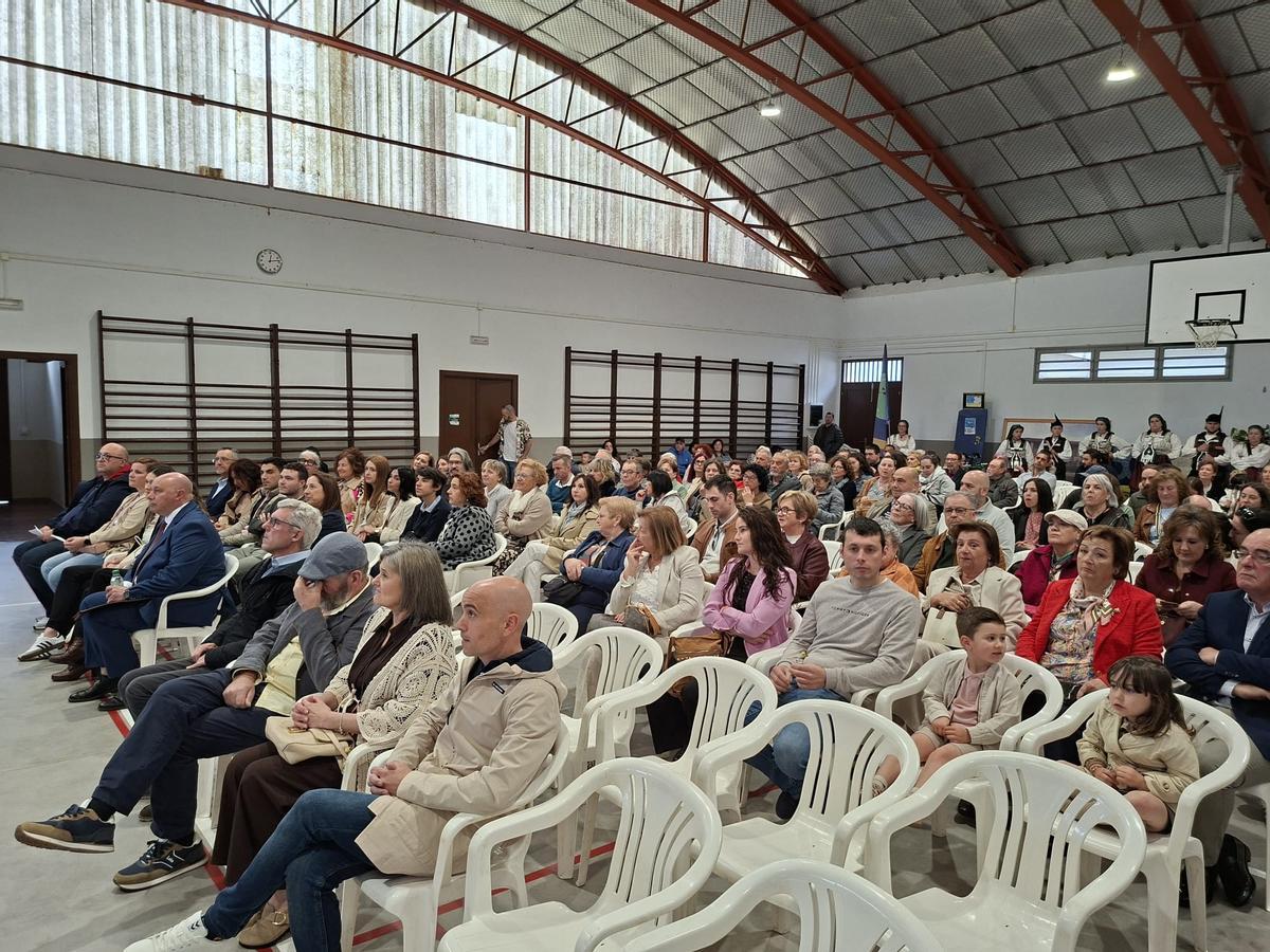 En imágenes: el colegio La Paloma de Castropol celebra su medio siglo de historia