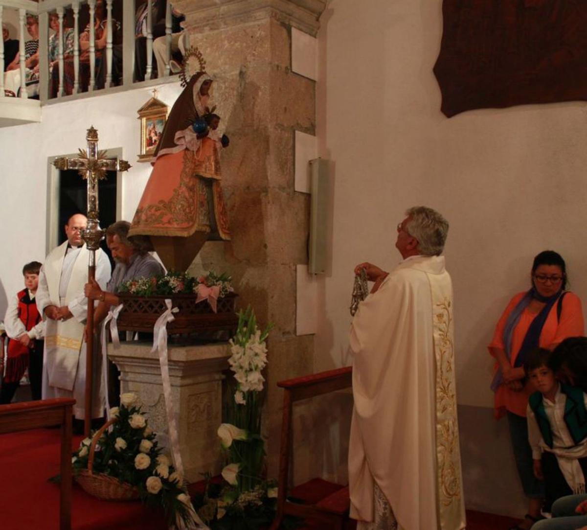 Imagen de archivo de una ofrenda a Montserrat / concello