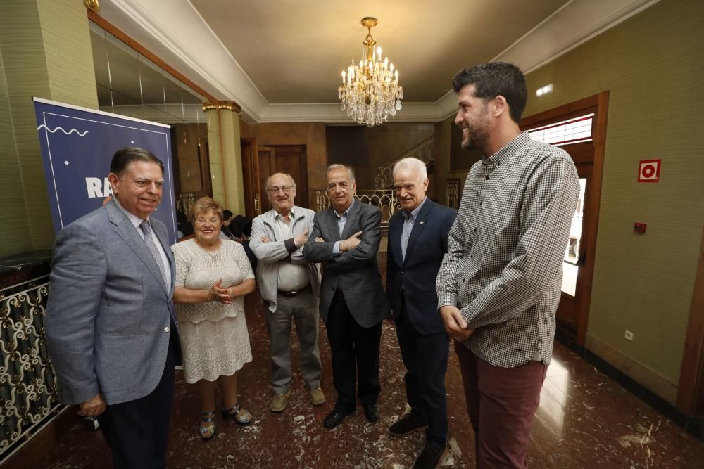 Gala de entrega de los premios Folclore Ciudad de Oviedo