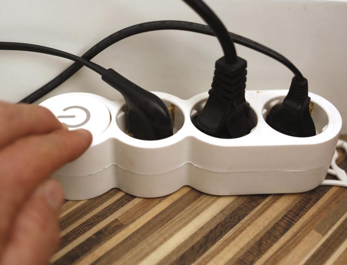 Mehrdeutig: Der Ausdruck „la regleta“ bedeutet „Mehrfachstecker“ oder „Lüsterklemme“.  | F.: CÉZARO DE LUCA / EP