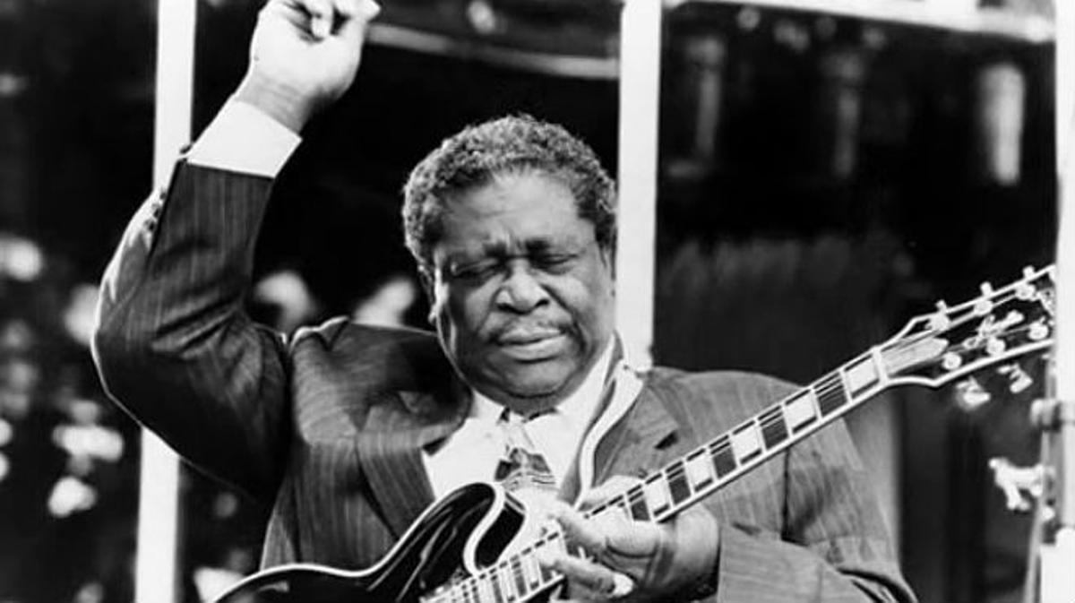 B. B. King interpreta ’Lucille’