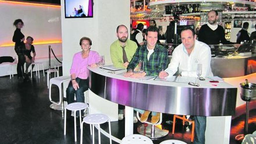 Por la izquierda, Carmen Ámez , Julio Vives, Miguel Kocina y Mario Arzaga, miembros del jurado.