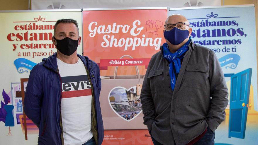 Rafael Bonilla y José Antonio Álvarez, gerente de la Unión de Comerciantes de Avilés y Comarca.