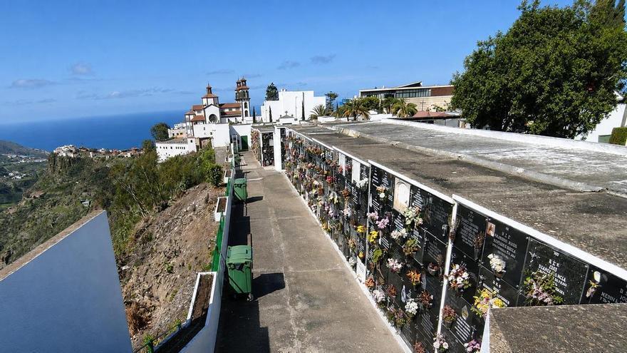 Moya amplía el cementerio con 80 plaza para evitar su colmatación y agrupa nichos familiares