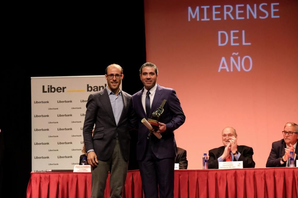 Entrega de los Mierense del Año