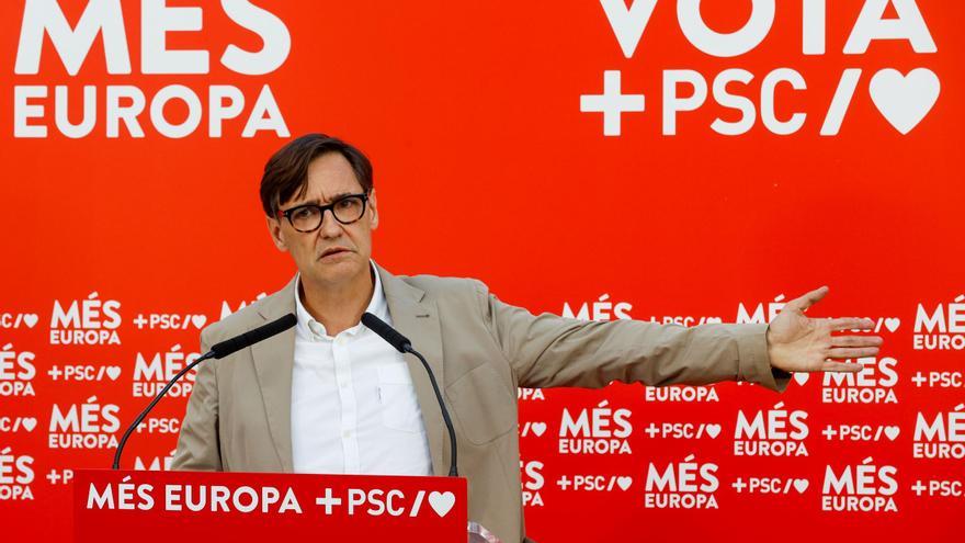 El PSC reprocha a Feijóo que se abra a una moción de censura con Puigdemont tras manifestarse contra la amnistía