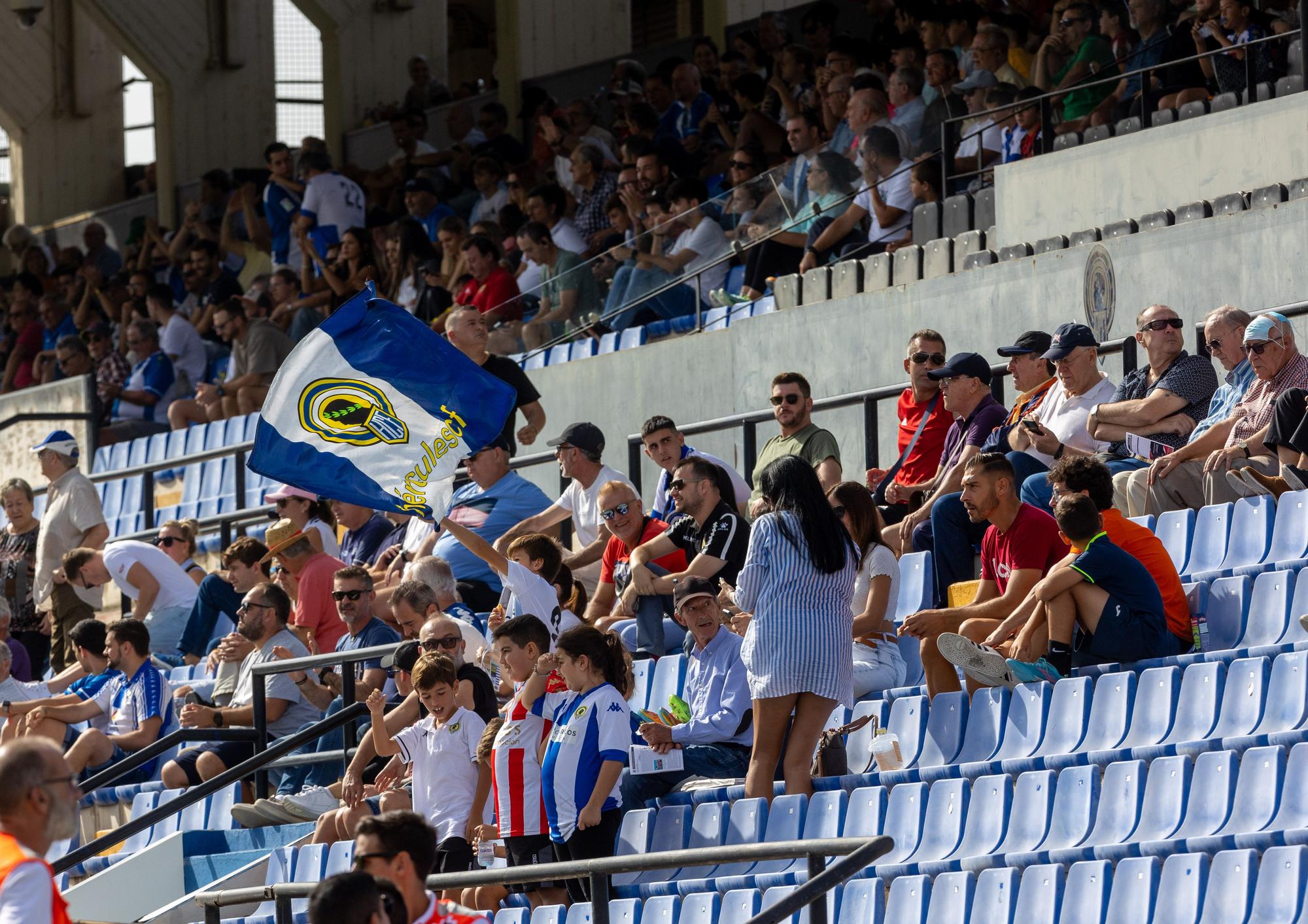 (2-1) El Hércules remonta y vence con sufrimiento en el Rico Pérez