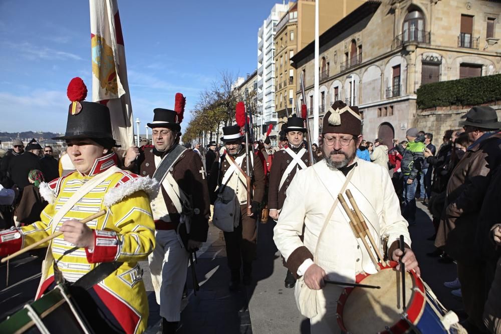 Desembarco histórico en el puerto deportivo de Gij