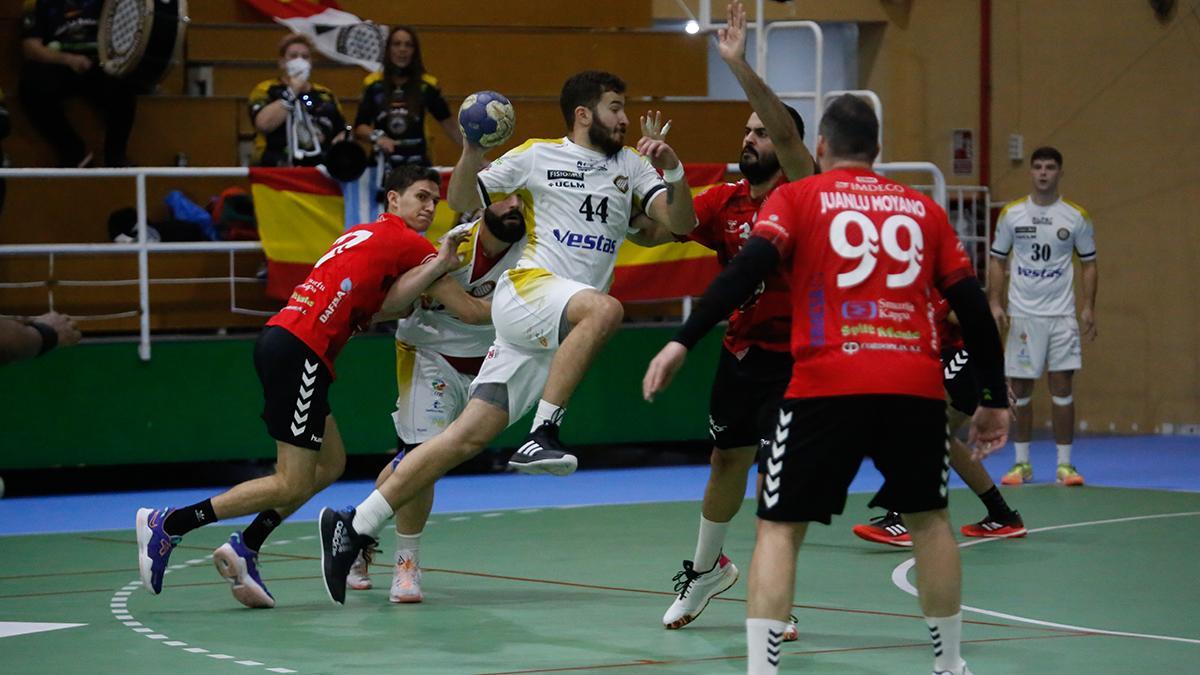 El Cajasur Córdoba Balonmano - Alarcos en imágenes