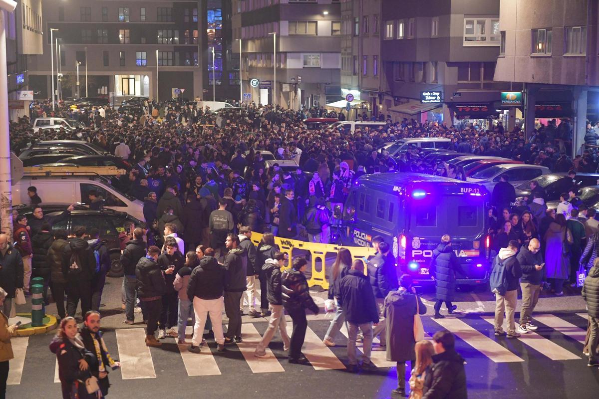 Magia blanquiazul en un Riazor pleno para el partido de octavos de Copa del Rey