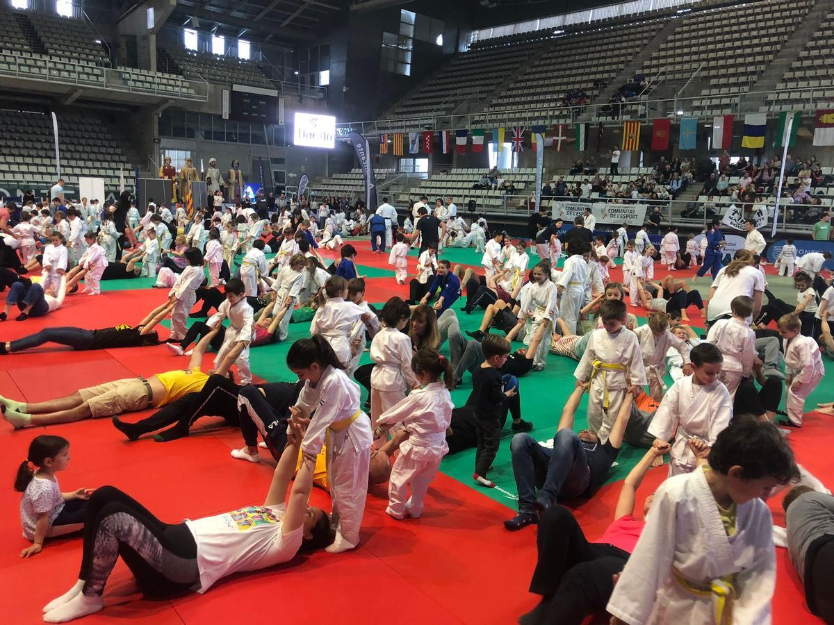 Un instante del acto Judo en familia para los más pequeños.