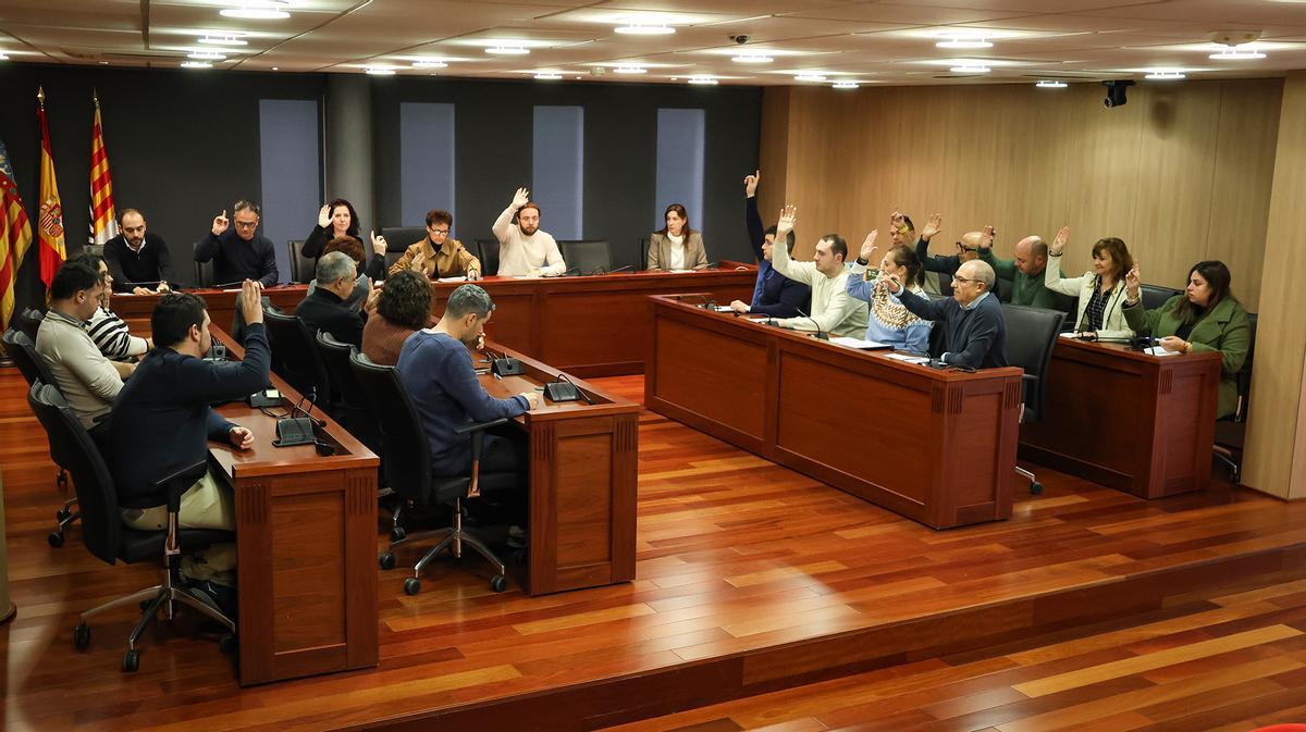 El Ayuntamiento de Onda aprobó este viernes en el primer pleno del año los últimos datos del padrón municipal.