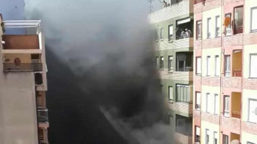 Incendio de cinco coches en Castellón