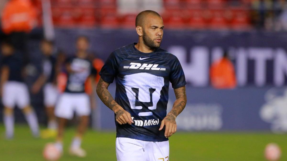 Alves, con la camiseta de Los Pumas
