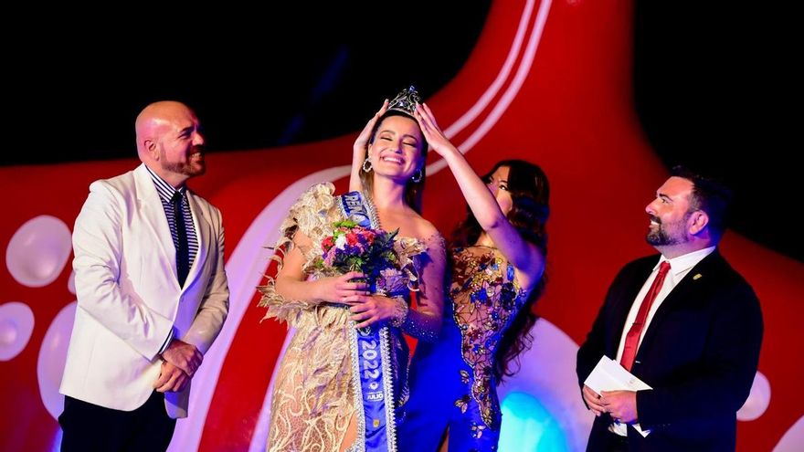 María Hernández Delgado, queen of the July Festivities of Puerto de la Cruz