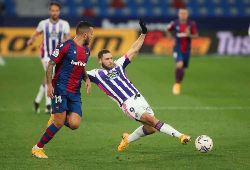 Levante - Real Valladolid, en imágenes