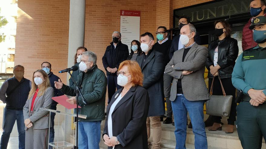 Minuto de silencio en el Ayuntamiento de Albal por el asesinato de Florina