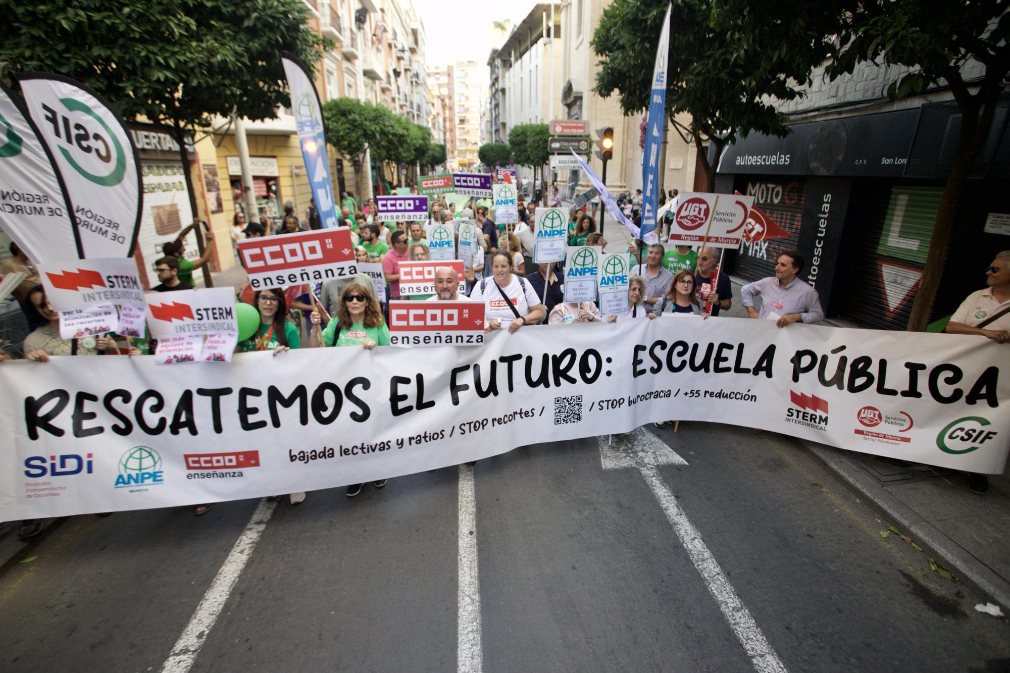 Manifestación en defensa de la educación pública en Murcia