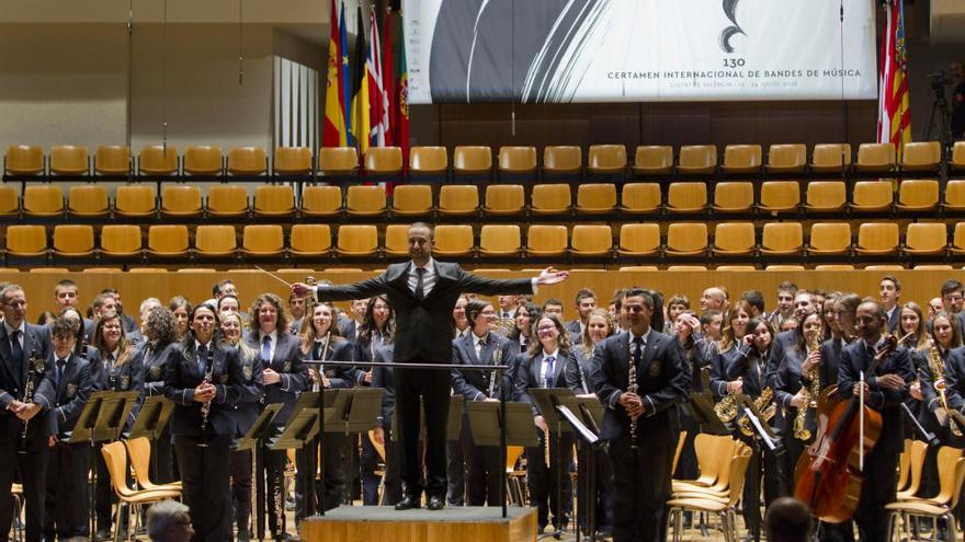 Muro de Alcoi gana la sección primera del certamen de bandas