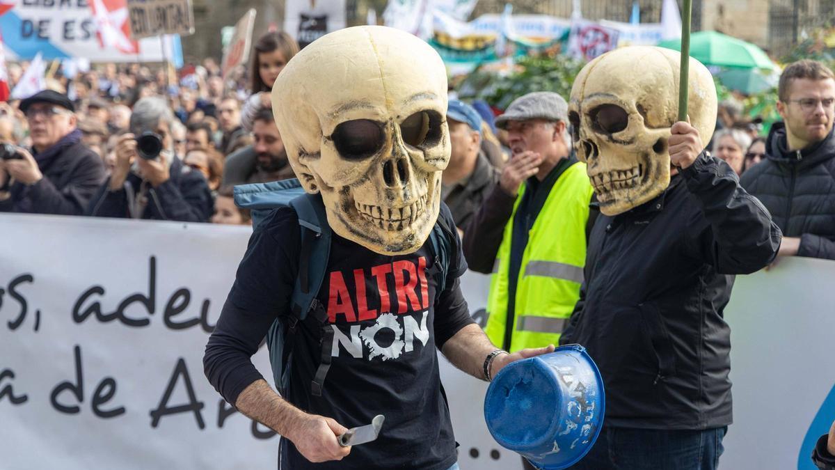 Una de las multitudionarias manifestaciones en la capital gallega en contra del proyecto de Altri