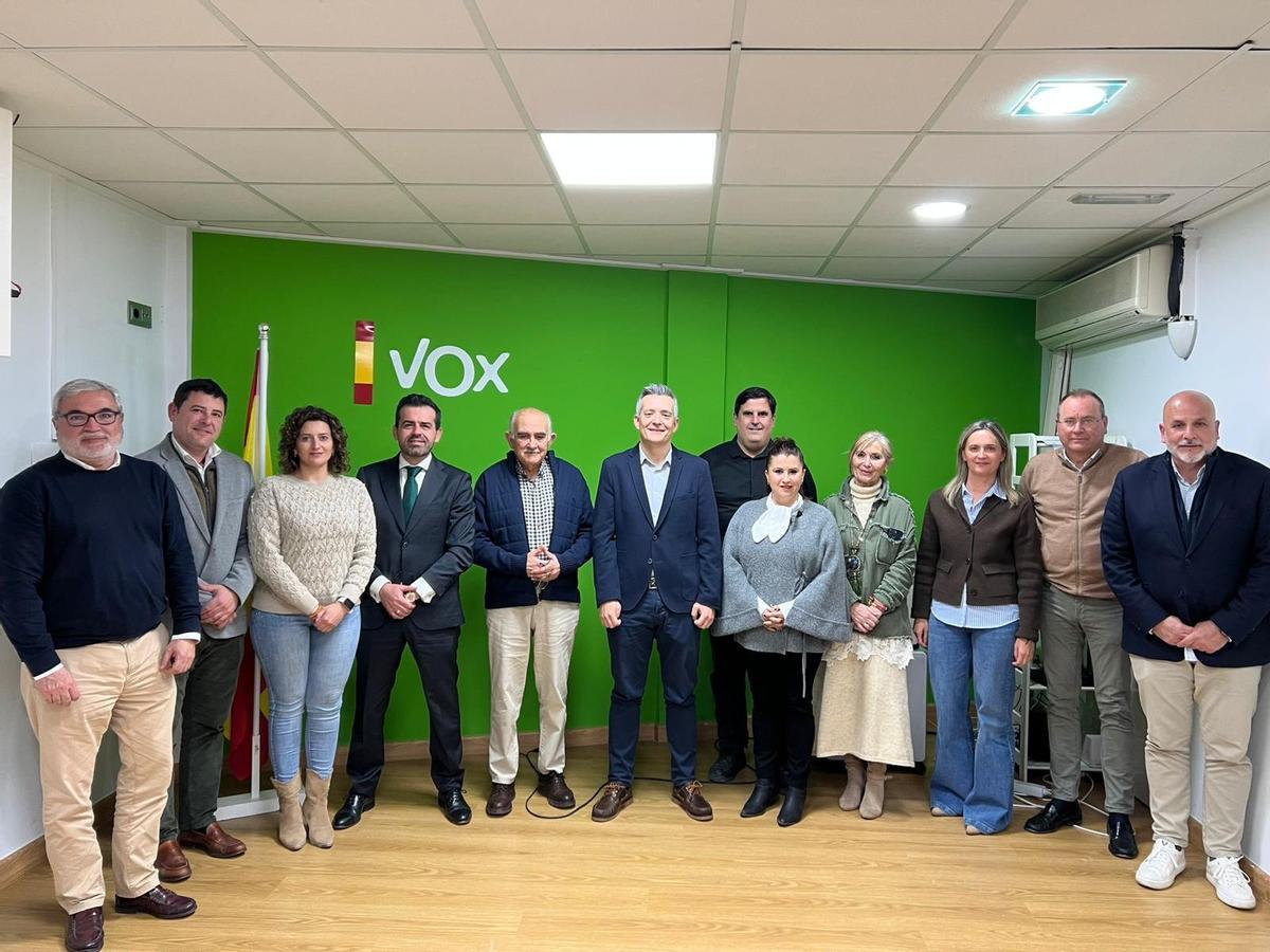 Los distintos líderes regionales de Vox durante la reunión.