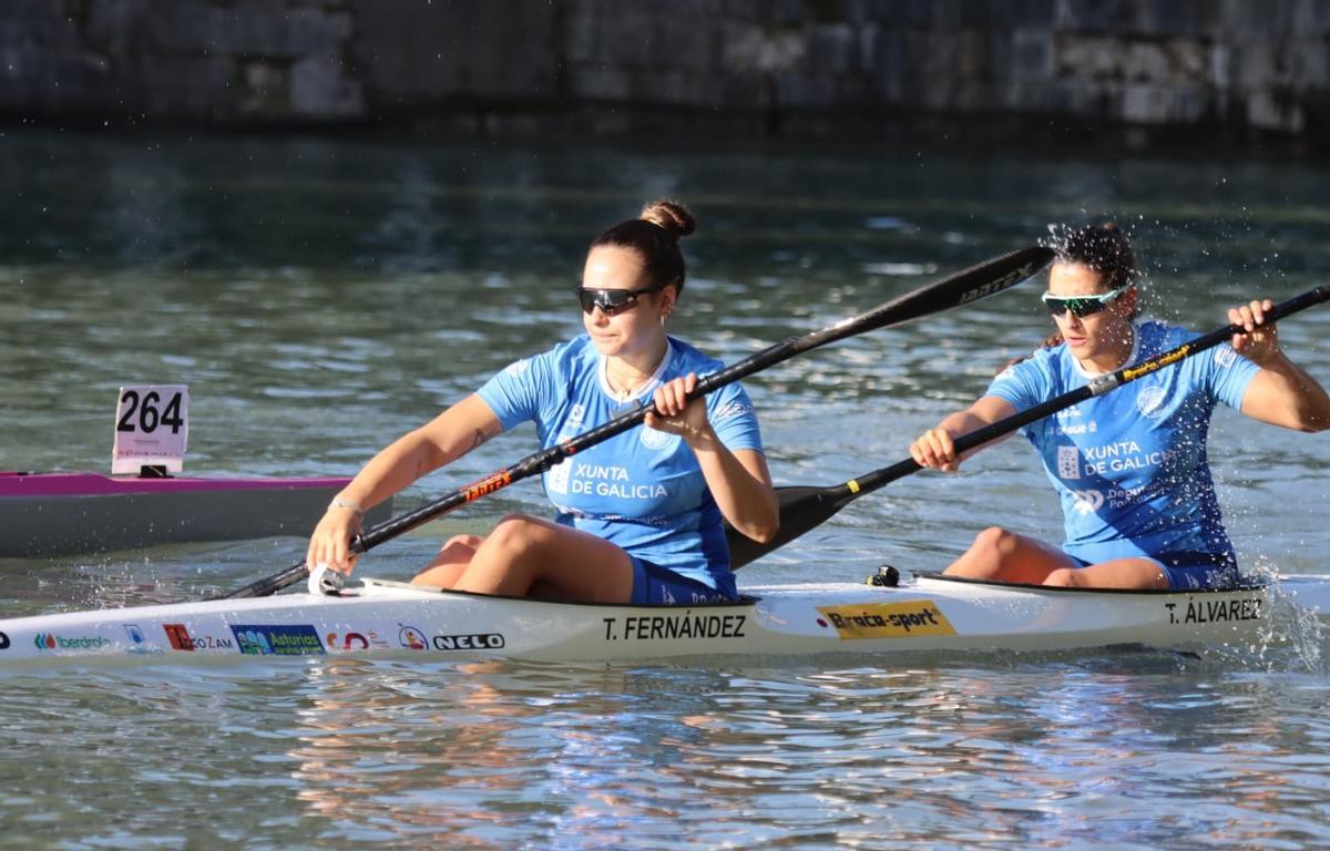 Llara Tusset y Tania Álvarez durante la competición en Zamora.