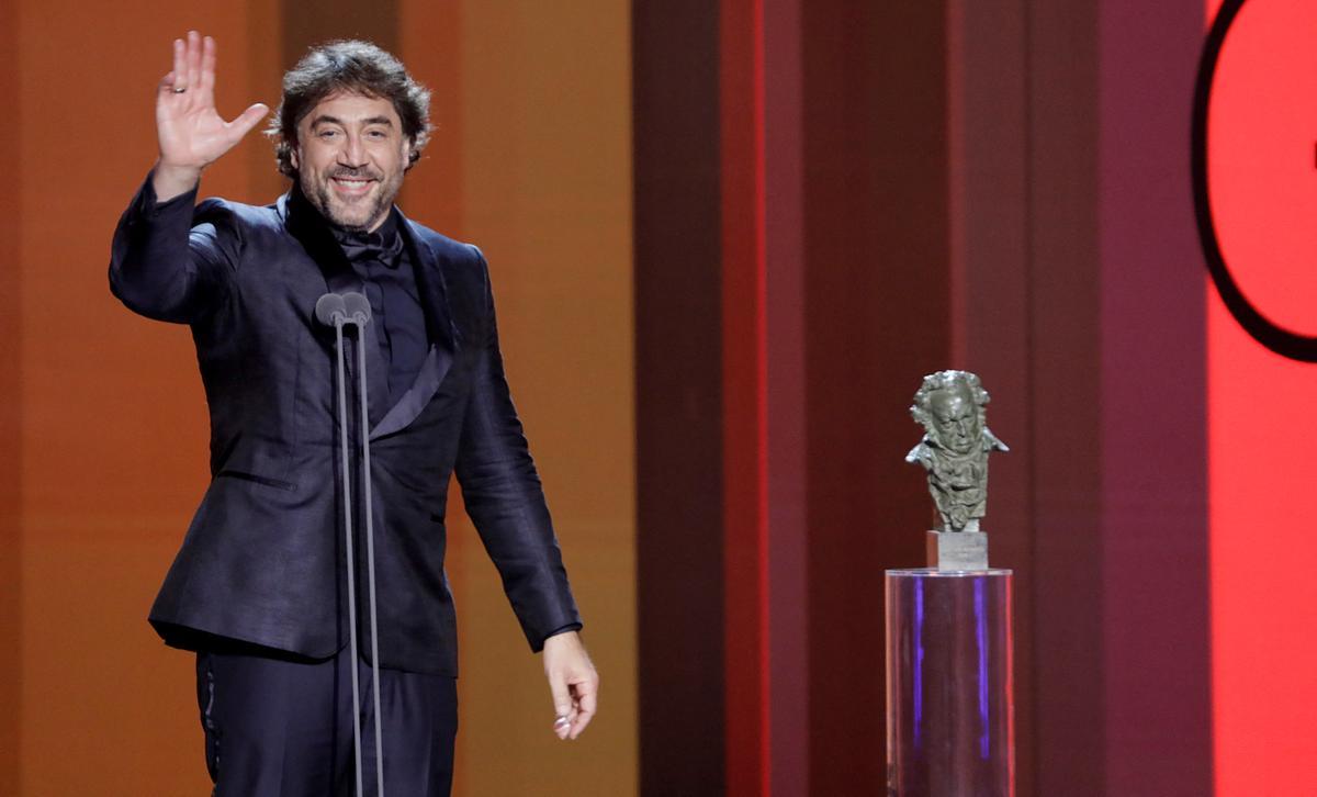 Javier Bardem recibe el Goya al mejor actor.