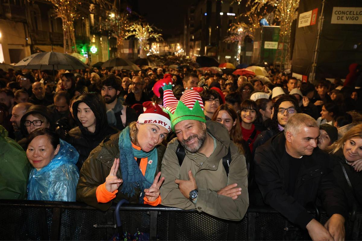 Vigo enciende la Navidad más grande de su historia ante miles de personas