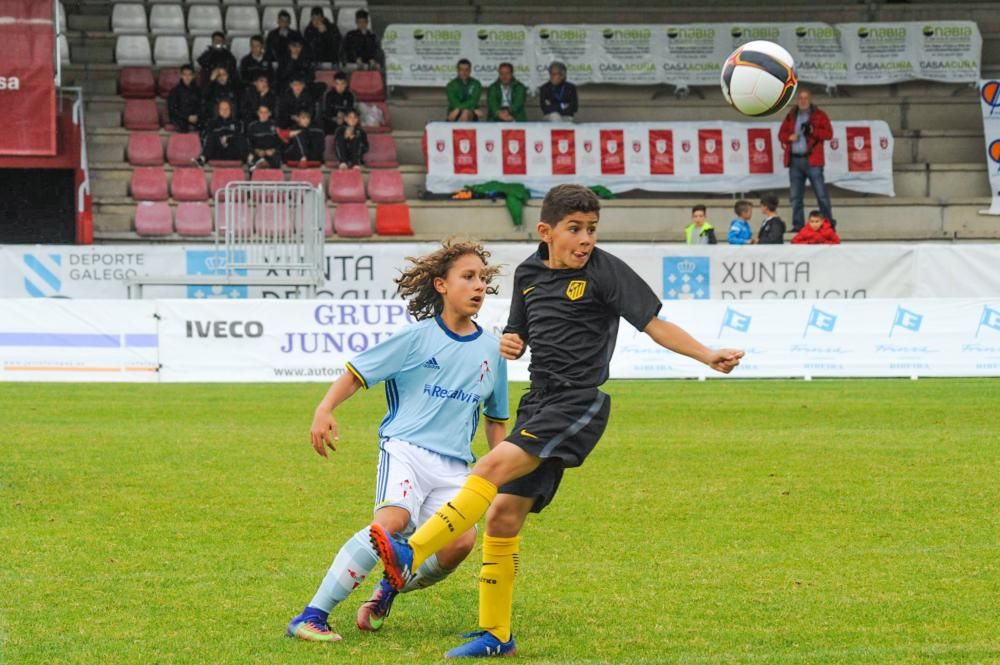 El arranque del Arousa Fútbol-7 trae a la localidad este fin de semana visitantes venidos de hasta siete países