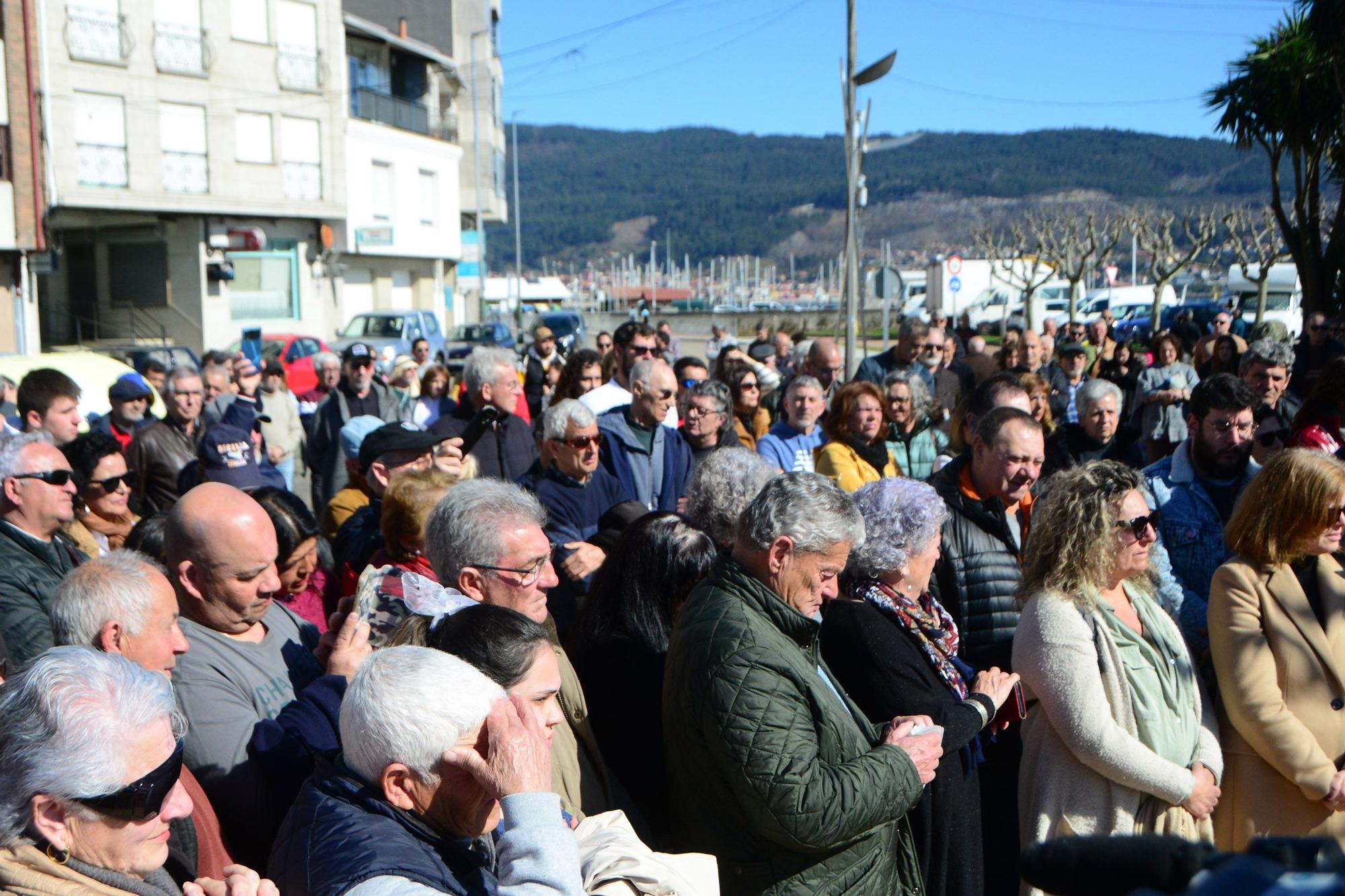 Homenaje a los 21 fallecidos del Villa de Pitanxo en Moaña