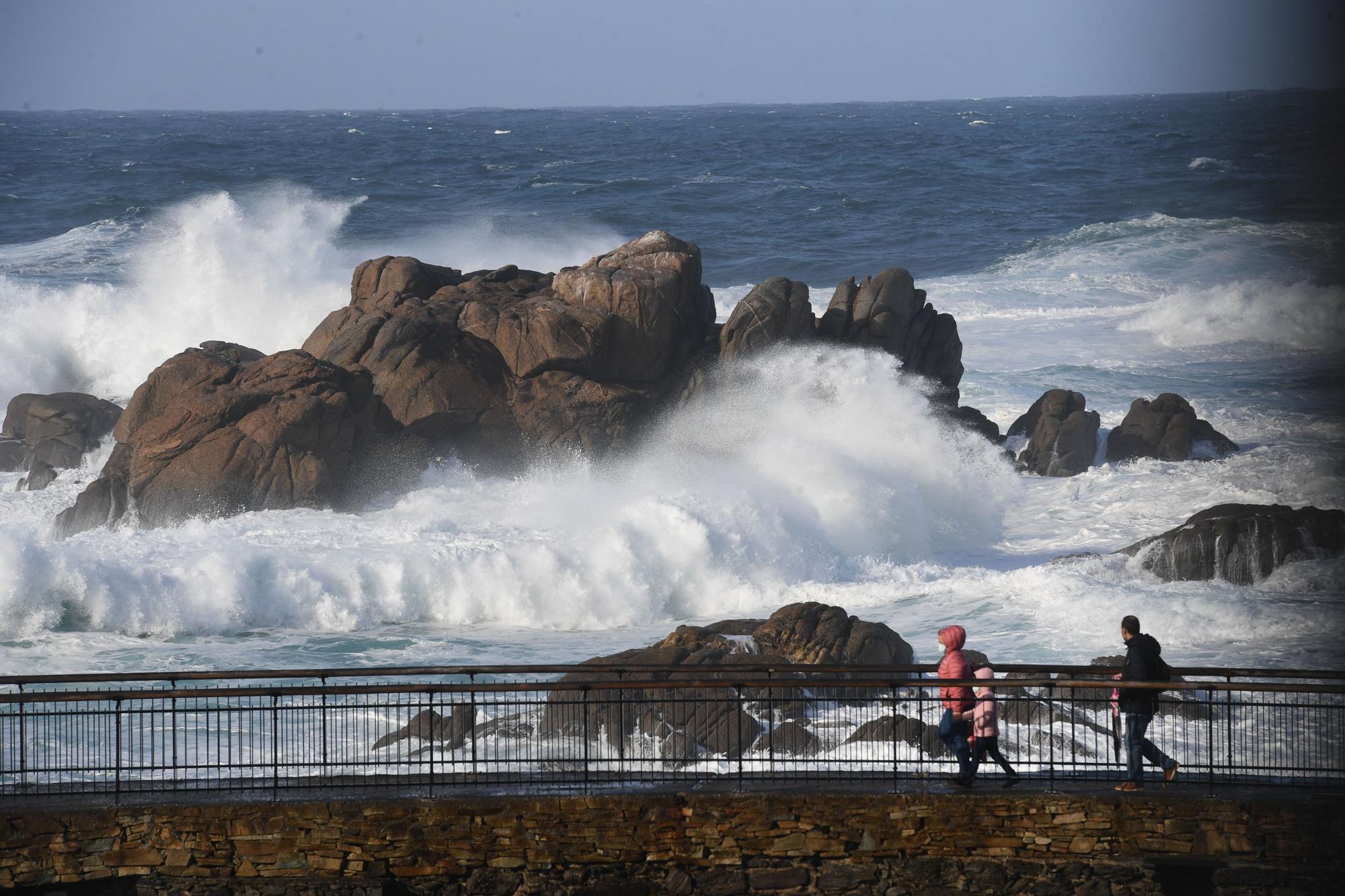 Sábado de temporal y de bajadas de temperaturas en A Coruña