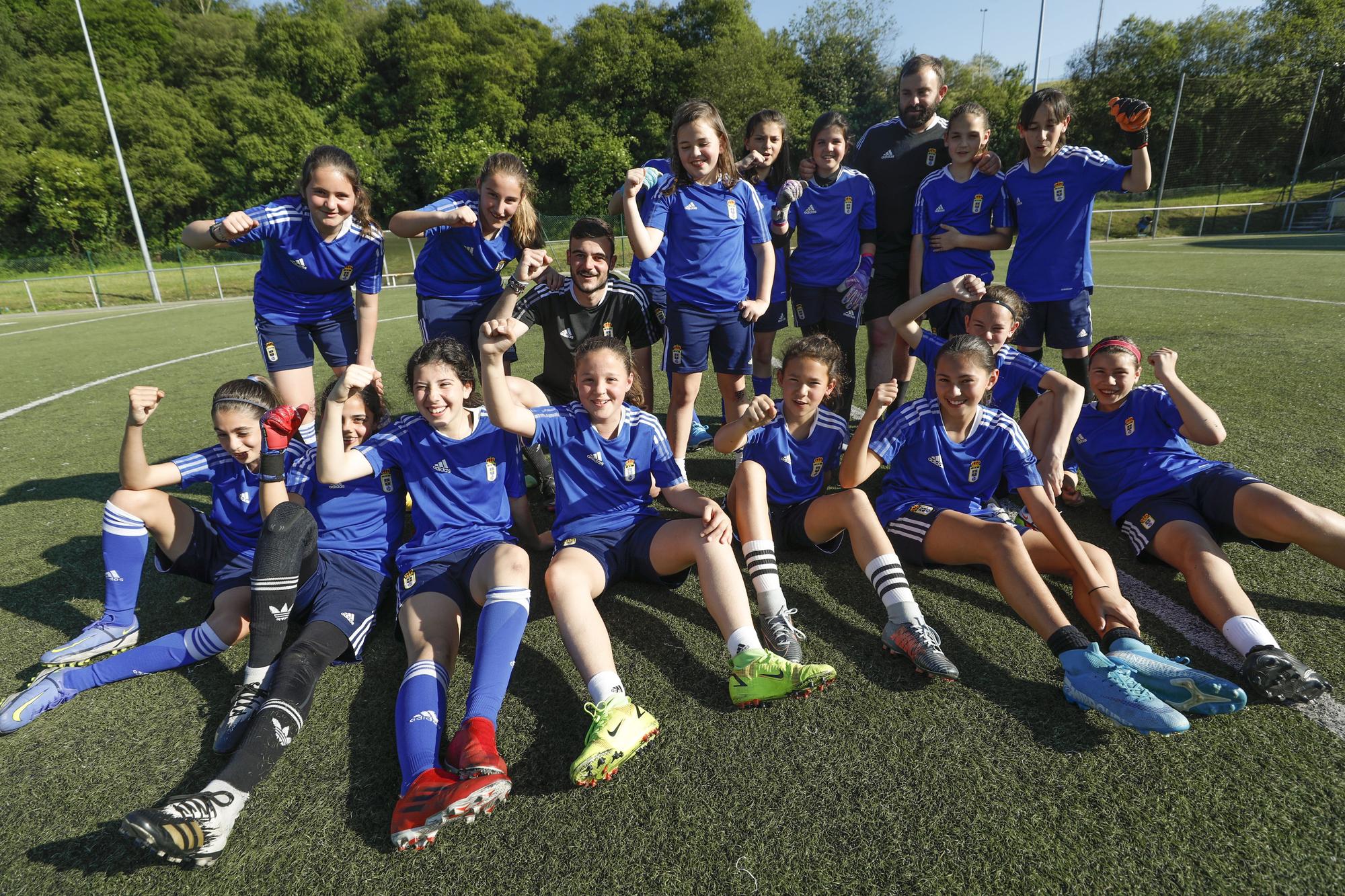 EN IMÁGENES: El equipo alevín femenino del Oviedo