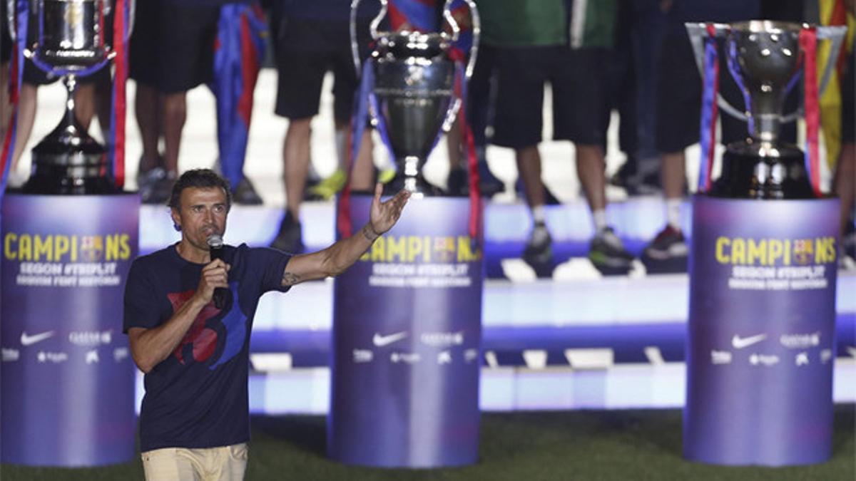 Luis Enrique Martínez, entrenador del FC Barcelona, durante la fiesta de celebración del triplete de la temporada 2014-15
