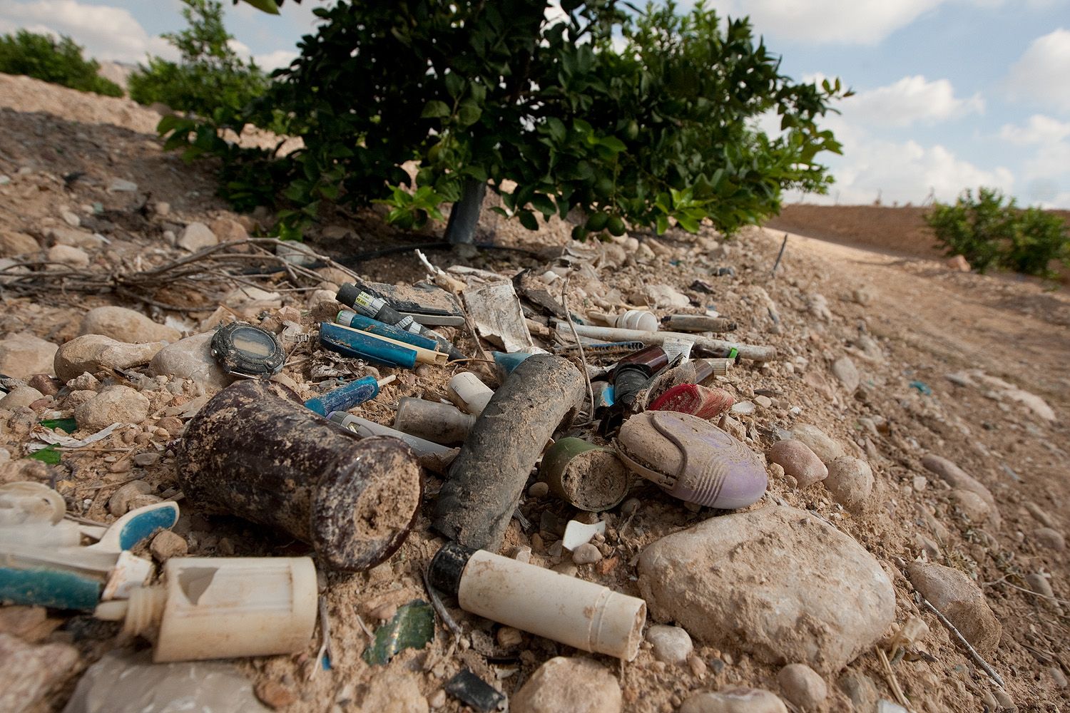 Fincas contaminadas, protestas vecinales, y catas de la Guardia Civil en las zonas de enterramiento de basura entre 2005 y 2011