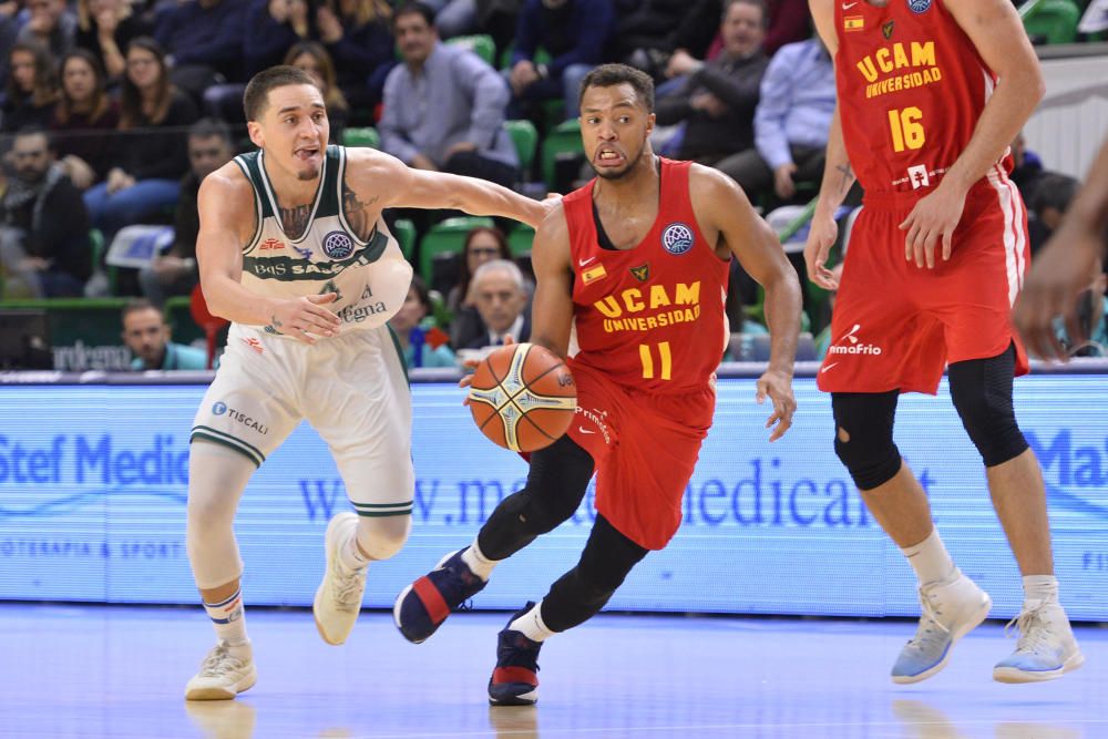 Triunfo del UCAM Murcia ante el Dinamo Sassari