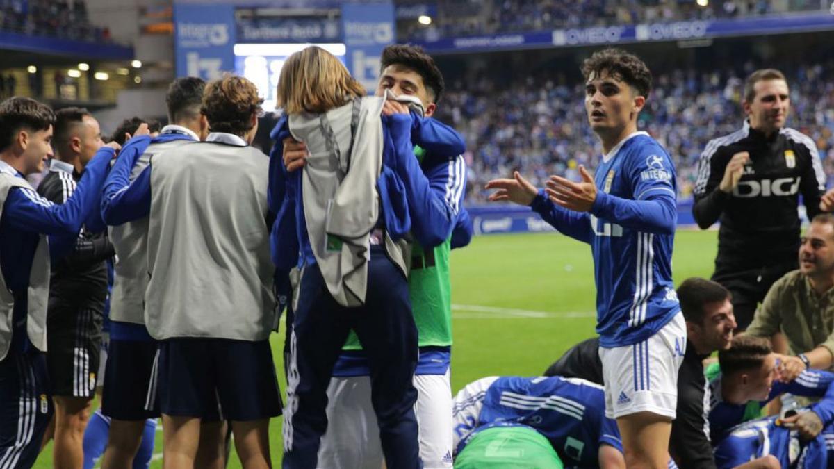 Y el oviedismo celebró un play-off que en realidad nunca existió