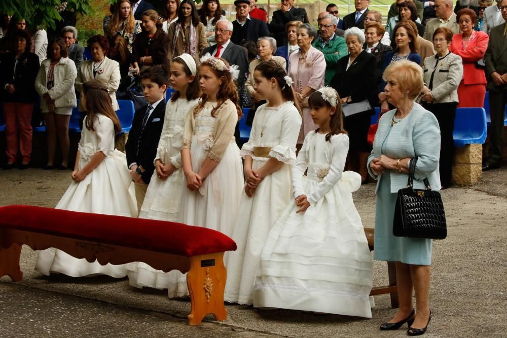 Villaescusa honra a la Virgen del Olmo