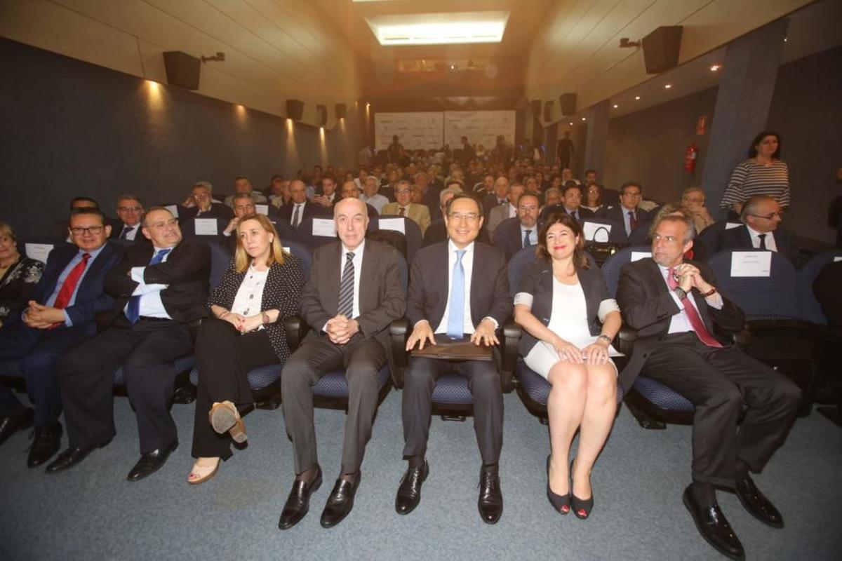 Jornada sobre la Nueva Ruta de la Seda en el Club INFORMACIÓN Jornada sobre la Nueva Ruta de la Seda en el Club INFORMACIÓN