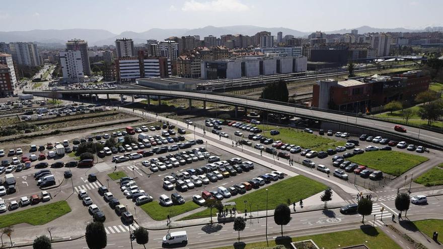 La alegría contenida de Ayuntamiento de Gijón y Principado ante el derribo de Carlos Marx: "Ya tenía que estar en ejecución"