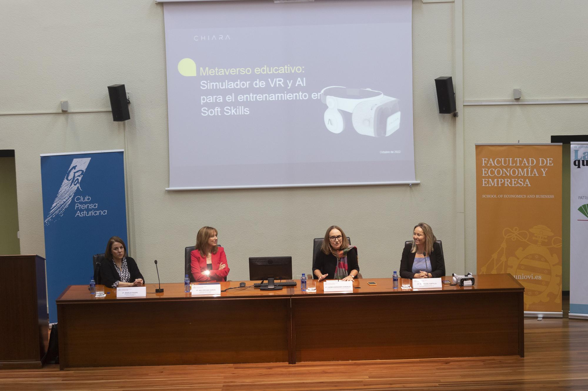 Clausura de "La Asturias que funciona", junto a Soraya del Portillo, creadora de la app "Chiara"