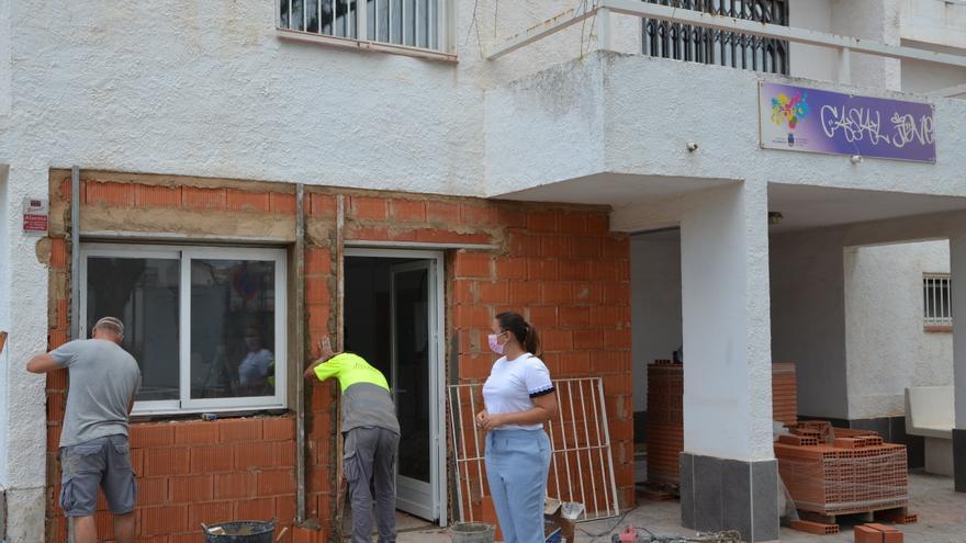 Orpesa inicia las obras para reformar el Casal Jove tras ocho años cerrado