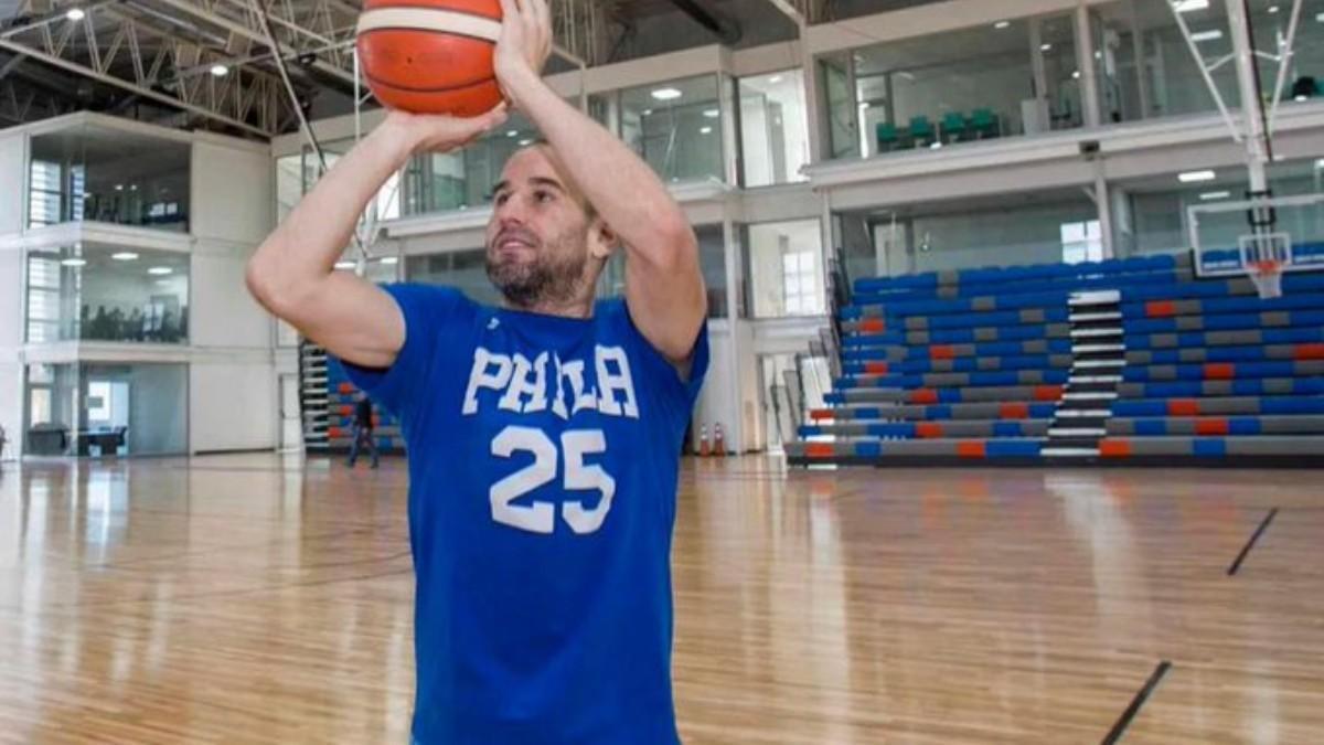 Rodrigo Palacio, ahora baloncestista