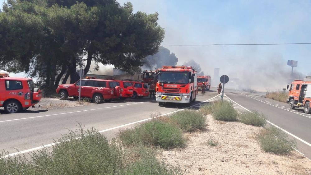 Incendio en un almacén de balas de cartón de Silla