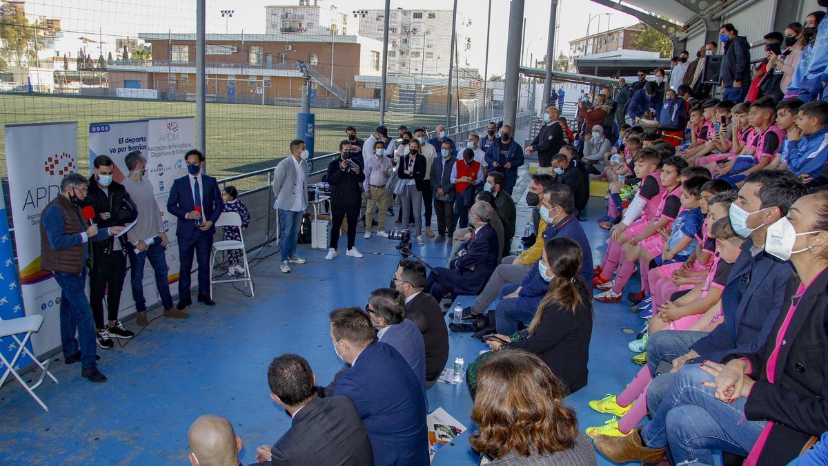 Imagen de la primera entrada de 'El deporte va por barrios'