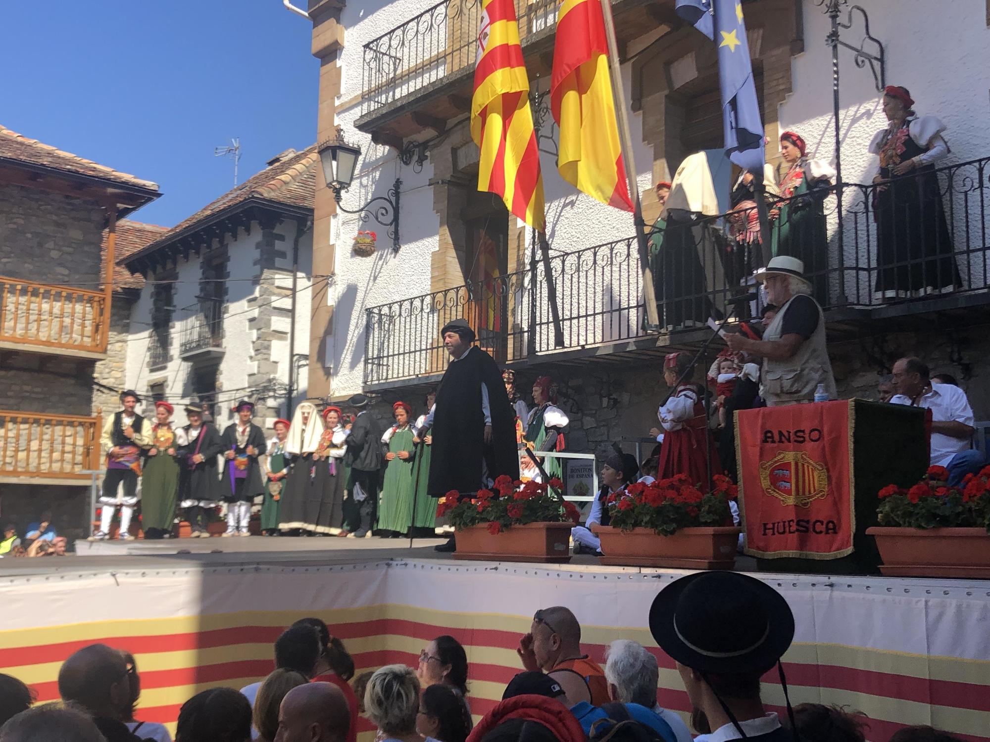 Ansó celebra su Día del Traje