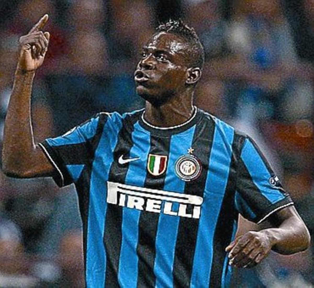 Balotelli insulta el públic dimarts.