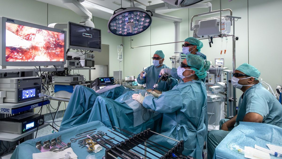 Un dels quiròfans de l'hospital de Palamós amb la nova tècnica.