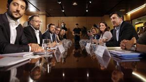 Reunion de los equipos negociadores del Partido Popular y de Ciudadanos en el Congreso de los Diputados.