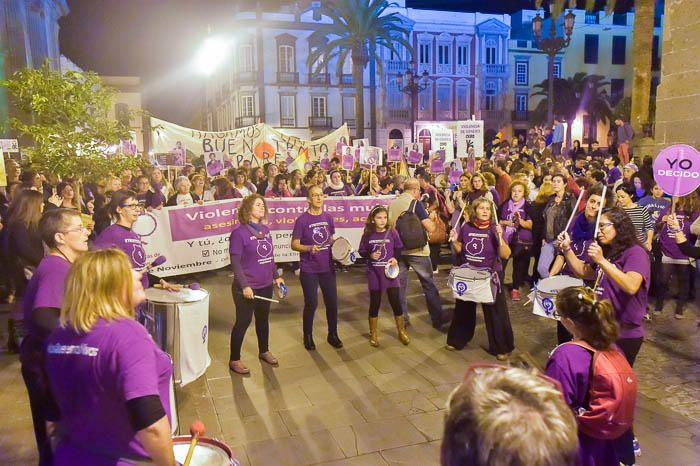 Manifestación contra la violencia hacia las ...