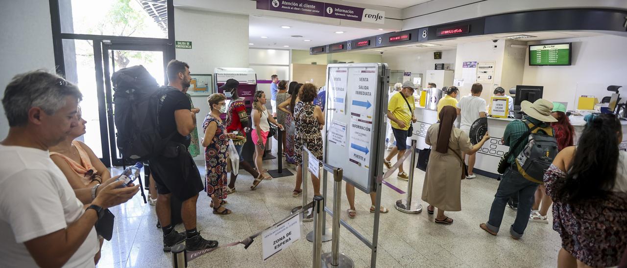 Transporte abarata los billetes del AVE hasta un 50% pero excluye a  Alicante y Elche - Información